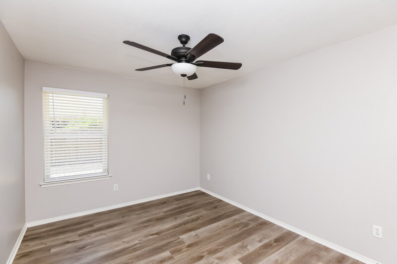 2,405/Mo, 415 Marybeth Dr Burleson, TX 76028 Bedroom View 3
