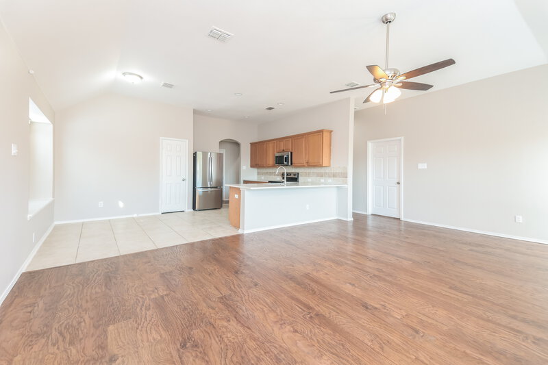 1,680/Mo, 2031 Brook Mdw Forney, TX 75126 Living Room View 3