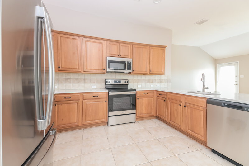 1,680/Mo, 2031 Brook Mdw Forney, TX 75126 Kitchen View 2