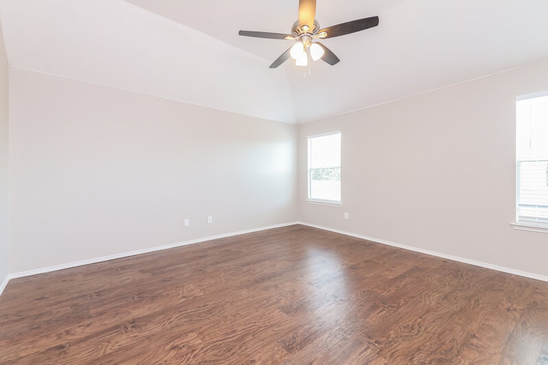 1,680/Mo, 2031 Brook Mdw Forney, TX 75126 Main Bedroom View 2