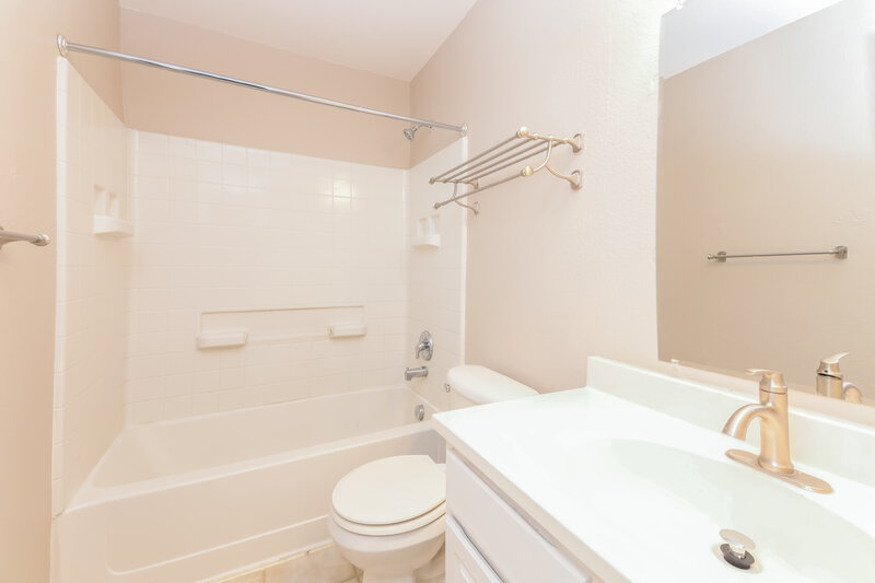 1,680/Mo, 2031 Brook Mdw Forney, TX 75126 Bathroom View