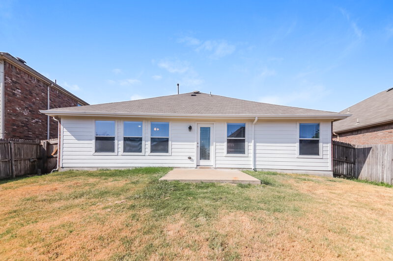 1,680/Mo, 2031 Brook Mdw Forney, TX 75126 Rear View
