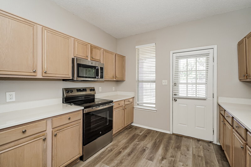 2,070/Mo, 7213 Park Creek Cir W Fort Worth, TX 76137 Kitchen View