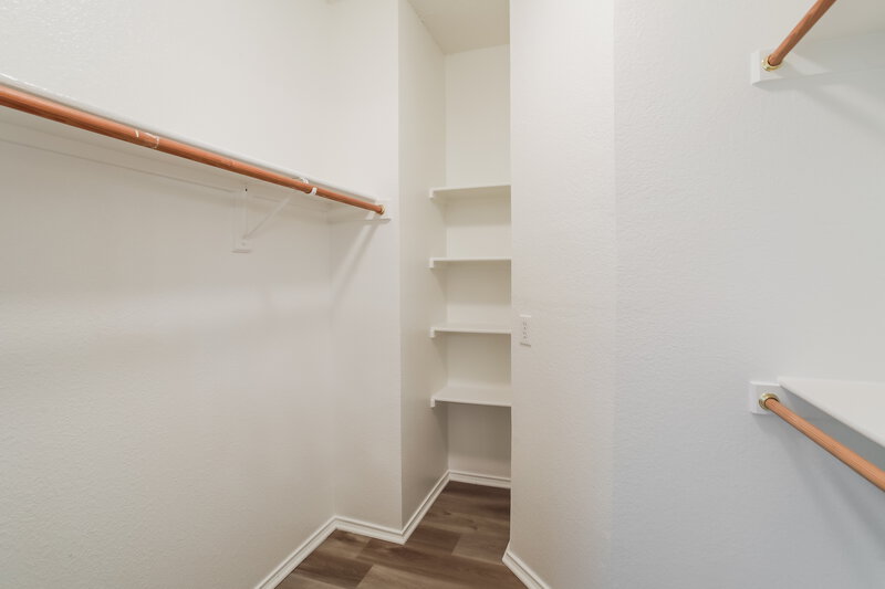 2,175/Mo, 7213 Park Creek Cir W Fort Worth, TX 76137 Walk In Closet View