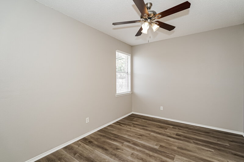 2,070/Mo, 7213 Park Creek Cir W Fort Worth, TX 76137 Bedroom View