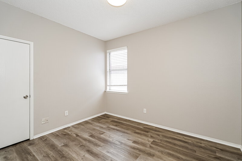 2,070/Mo, 7213 Park Creek Cir W Fort Worth, TX 76137 Bedroom View 3