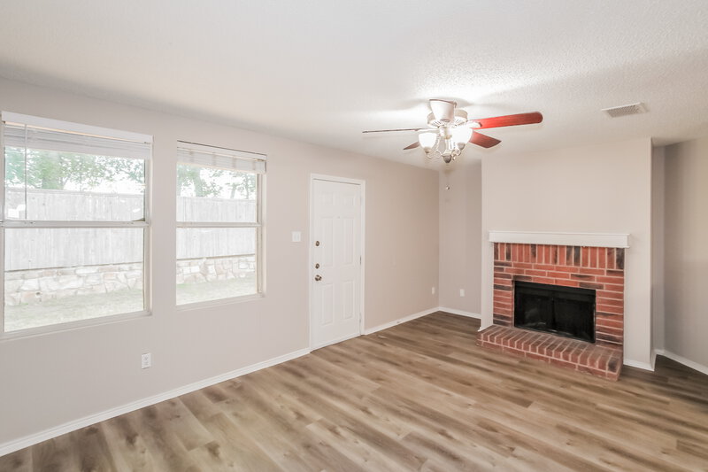 2,080/Mo, 2141 Shawnee Trl Justin, TX 76247 Living Room View