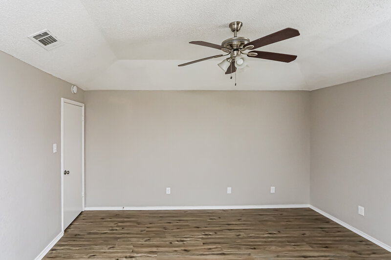 1,985/Mo, 2618 San Saba St Mesquite, TX 75150 Bedroom View