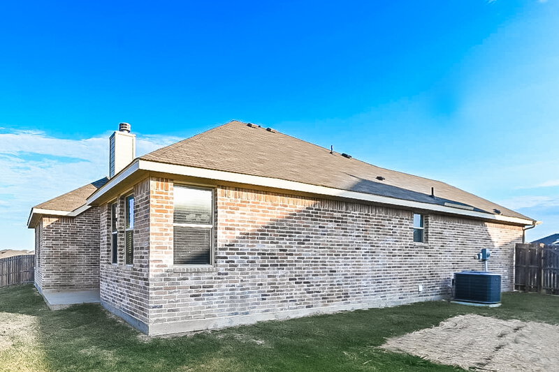 1,925/Mo, 106 Jennie Ct Ferris, TX 75125 Rear View