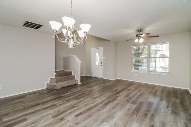 2,150/Mo, 148 Lincoln Ln Crowley, TX 76036 Dining Room View