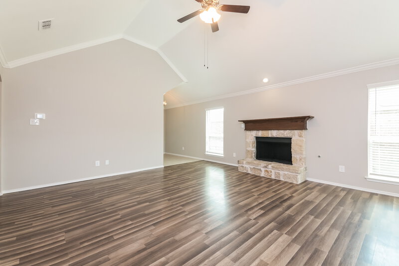2,385/Mo, 1617 Meadowlark Ln Royse City, TX 75189 Living Room View