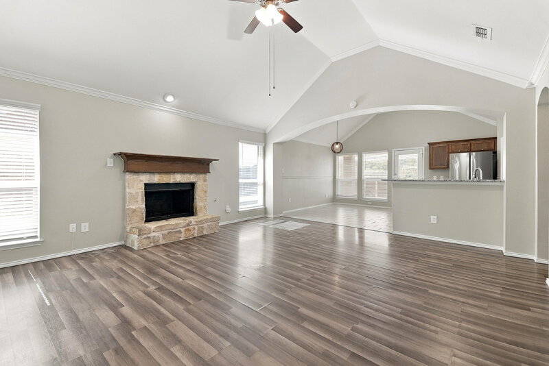 2,225/Mo, 1617 Meadowlark Ln Royse City, TX 75189 Living Room View