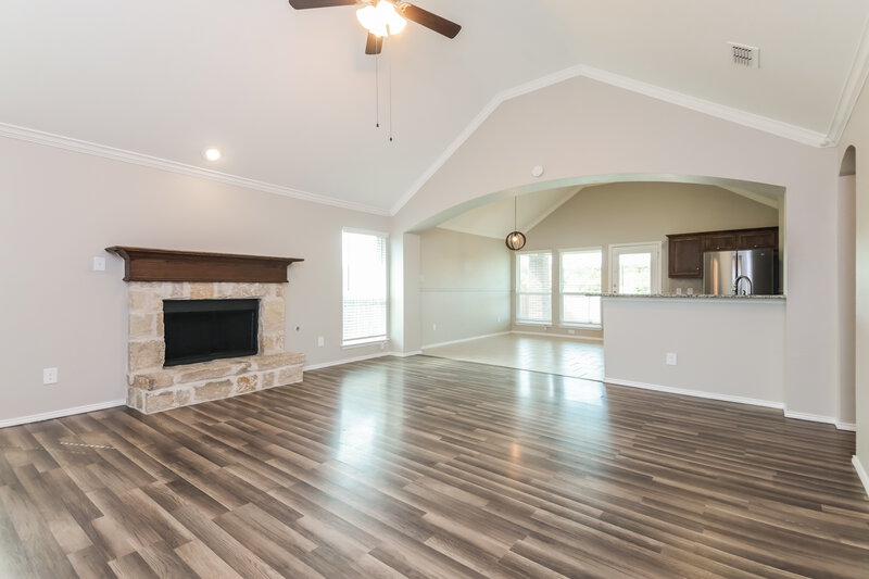 2,385/Mo, 1617 Meadowlark Ln Royse City, TX 75189 Living Room View 3