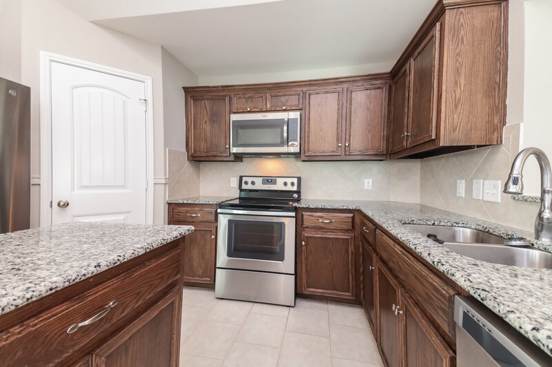 2,385/Mo, 1617 Meadowlark Ln Royse City, TX 75189 Kitchen View
