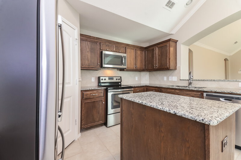 2,385/Mo, 1617 Meadowlark Ln Royse City, TX 75189 Kitchen View 2
