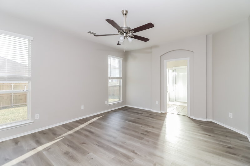 2,295/Mo, 1108 Melrose Dr Burleson, TX 76028 Main Bedroom View