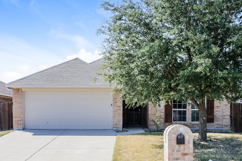 1,975/Mo, 2504 Wakecrest Dr Fort Worth, TX 76108 External View