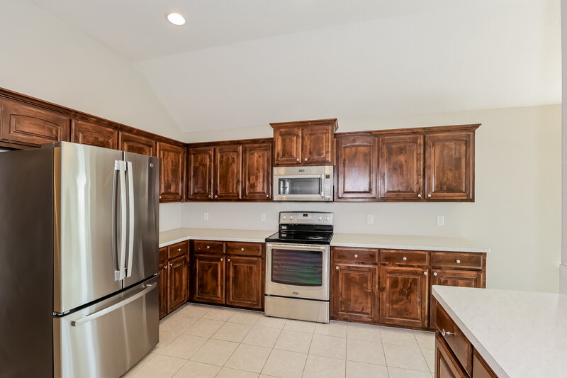 1,975/Mo, 2504 Wakecrest Dr Fort Worth, TX 76108 Kitchen View 2