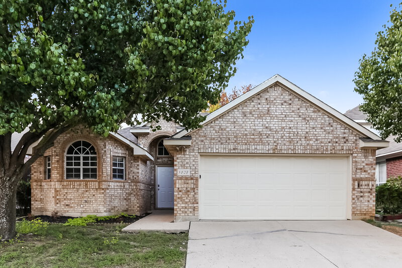 2,210/Mo, 5628 Indian Hill Dr Arlington, TX 76018 External View