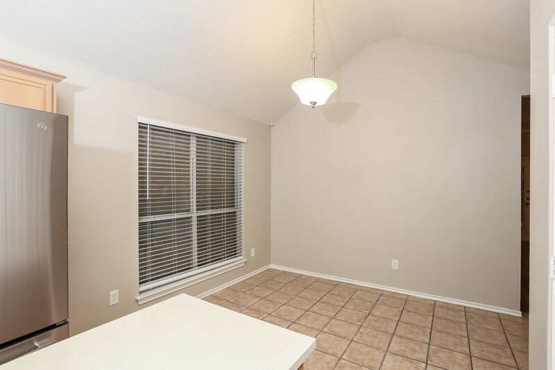 2,210/Mo, 5628 Indian Hill Dr Arlington, TX 76018 Dining Room View