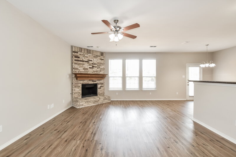 2,375/Mo, 3686 Juniper Hills Dr Rockwall, TX 75032 Living Room View