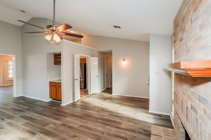 2,475/Mo, 7913 Eastwind Dr Fort Worth, TX 76137 Living Room View 2