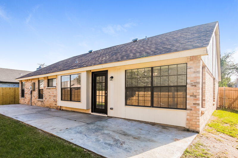 2,475/Mo, 7913 Eastwind Dr Fort Worth, TX 76137 Rear View