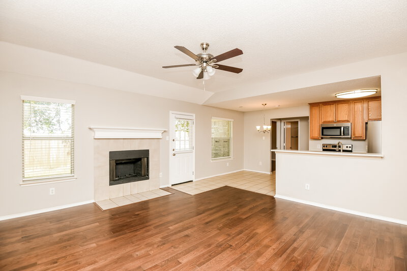 2,260/Mo, 1706 Tonya May Ln Mansfield, TX 76063 Living Room View 3