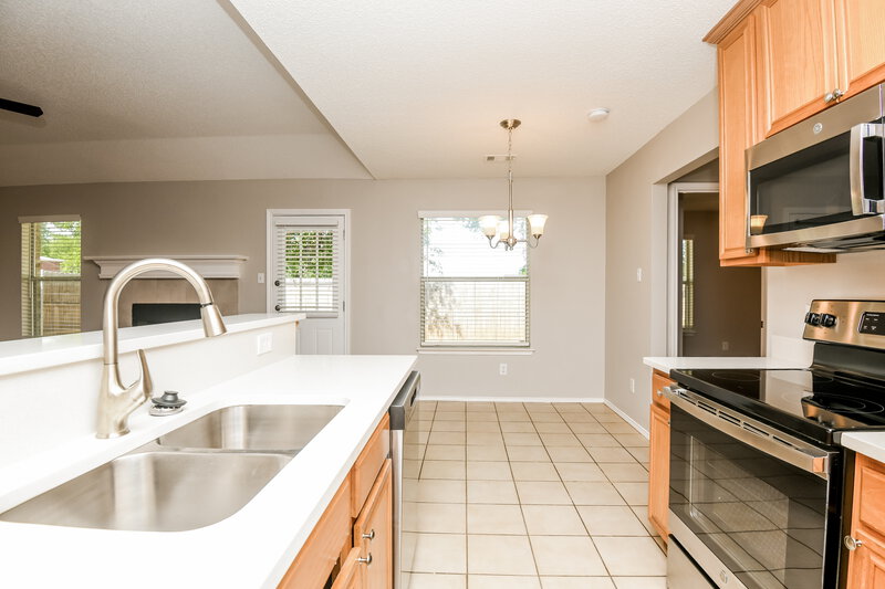 2,260/Mo, 1706 Tonya May Ln Mansfield, TX 76063 Kitchen View 2