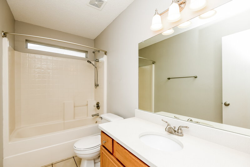 2,260/Mo, 1706 Tonya May Ln Mansfield, TX 76063 Bathroom View