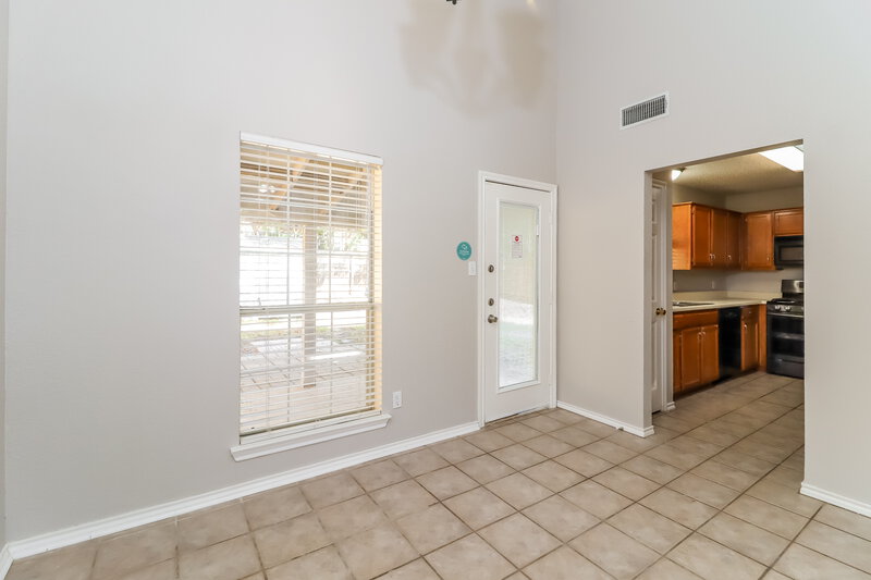 2,330/Mo, 716 Carette Dr Fort Worth, TX 76108 Dining Room View