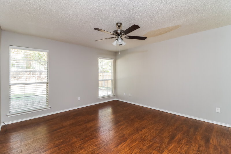 2,330/Mo, 716 Carette Dr Fort Worth, TX 76108 Main Bedroom View