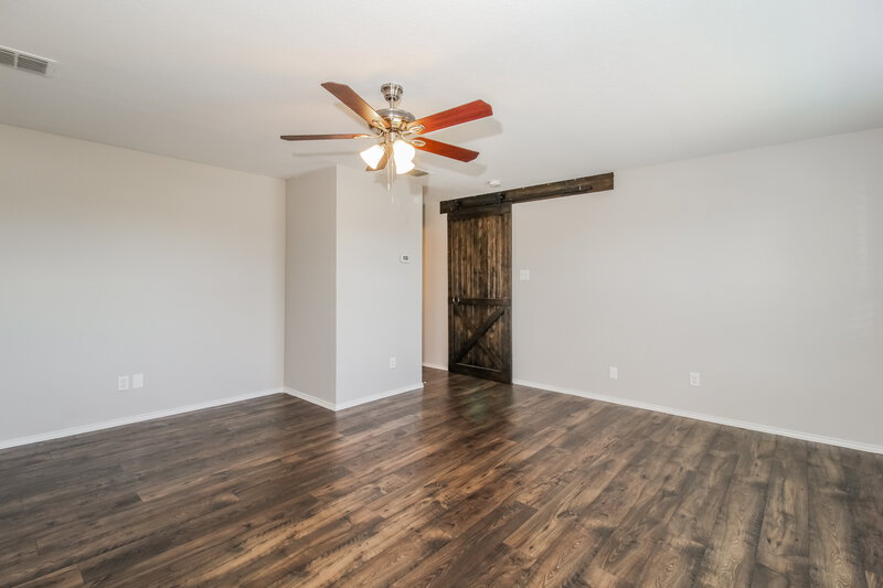 2,360/Mo, 12529 Nicholas Pl Rhome, TX 76078 Family Room View 2