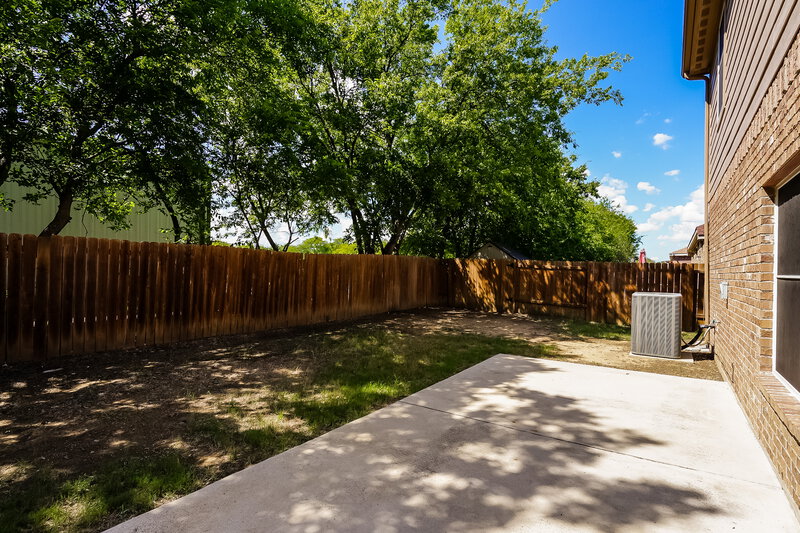 1,970/Mo, 1006 Primrose Dr Sanger, TX 76266 Rear View 2