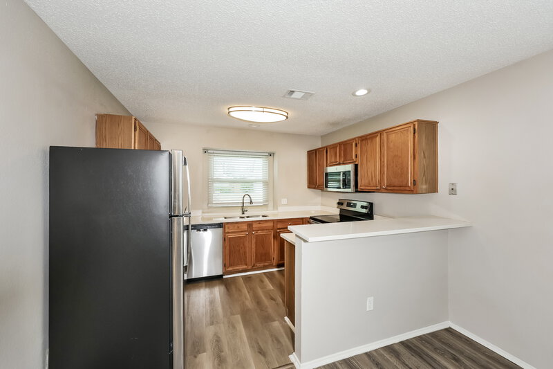 2,000/Mo, 1121 Cardinal Oaks Dr Mansfield, TX 76063 Kitchen View