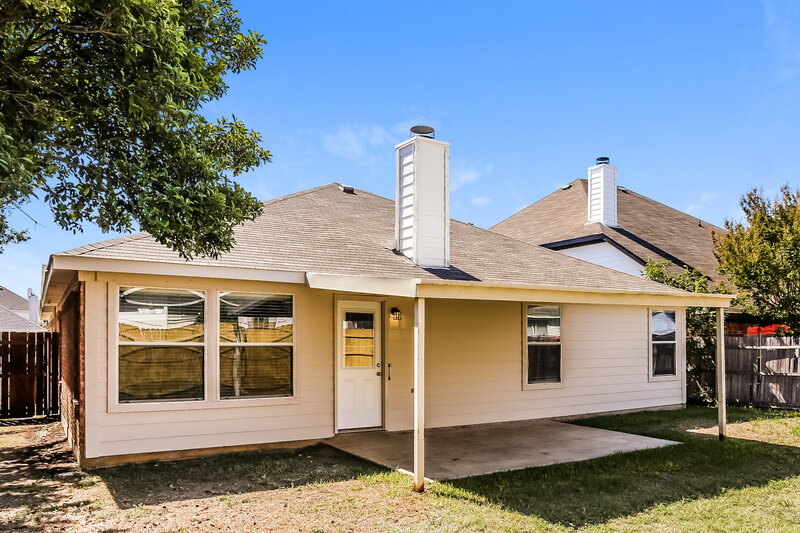 2,295/Mo, 4528 Lodestone Ln Fort Worth, TX 76123 Rear View