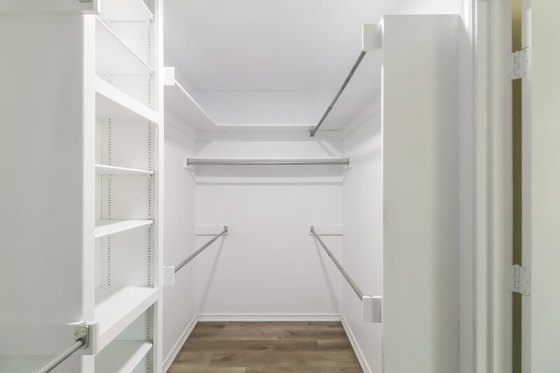 1,880/Mo, 601 E 6th St Krum, TX 76249 Walk In Closet View