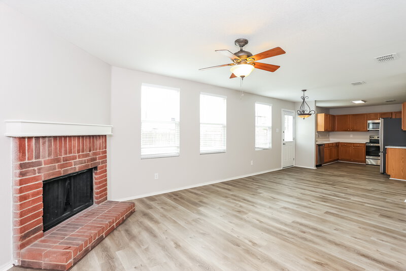 2,530/Mo, 9113 Troy Dr Fort Worth, TX 76123 Family Room View 2