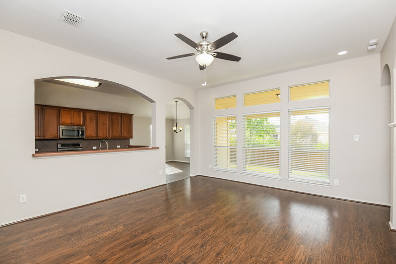 2,695/Mo, 337 Fort Edward Dr Arlington, TX 76002 Living Room View