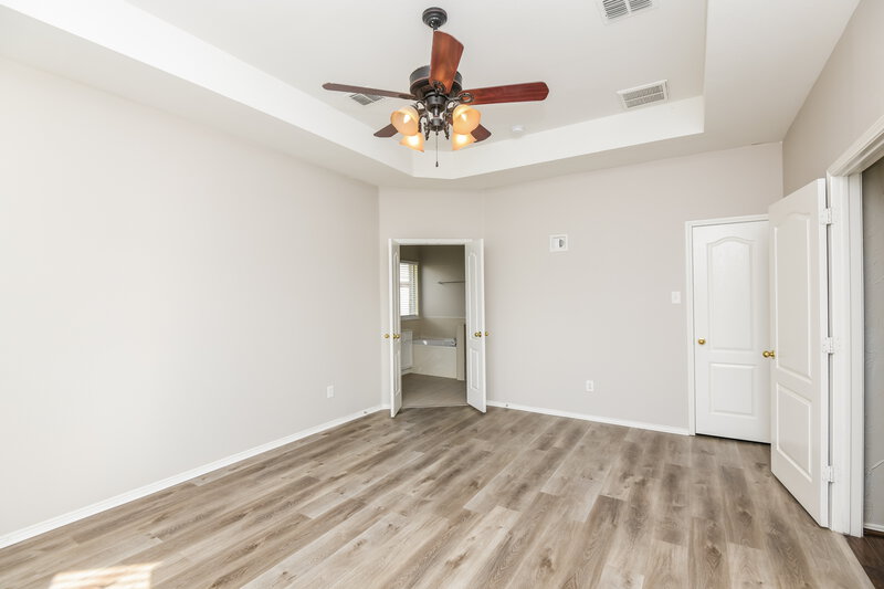 2,695/Mo, 337 Fort Edward Dr Arlington, TX 76002 Main Bedroom View 2