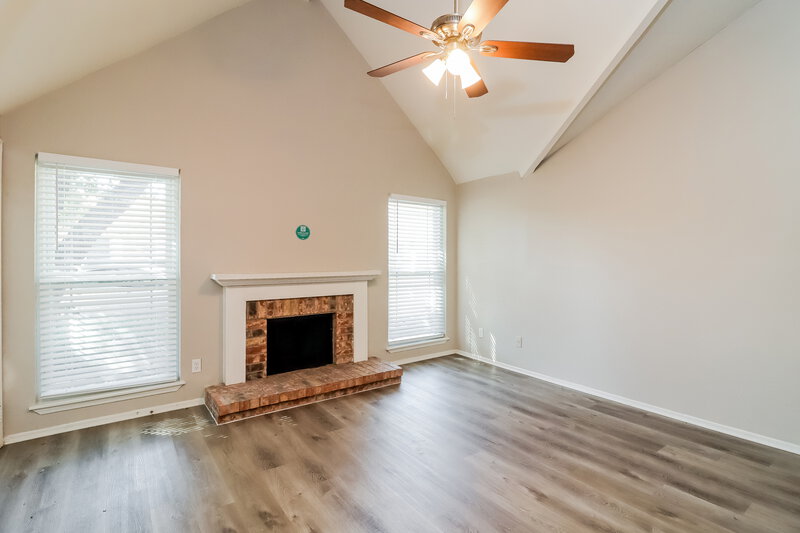 1,990/Mo, 6723 Old Stone Dr Fort Worth, TX 76137 Living Room View 3