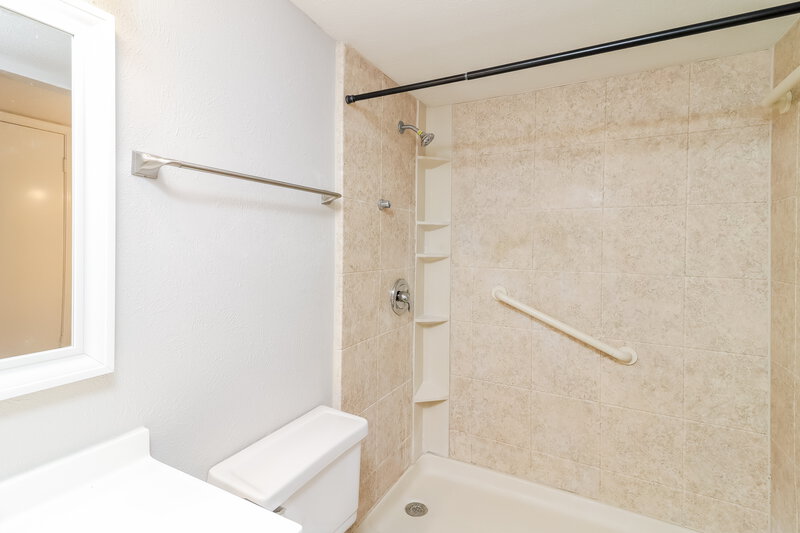 1,990/Mo, 6723 Old Stone Dr Fort Worth, TX 76137 Bathroom View