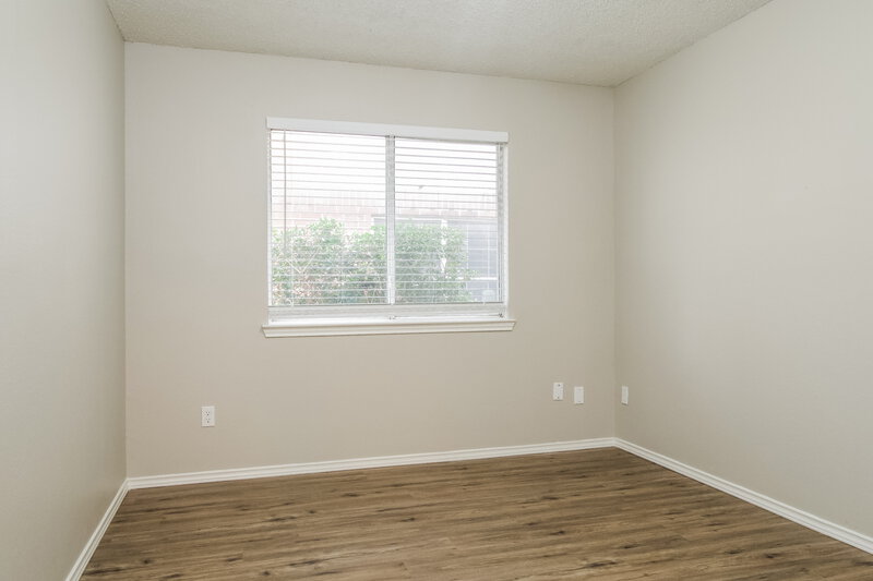 2,370/Mo, 2864 Concho Trl Fort Worth, TX 76118 Bedroom View