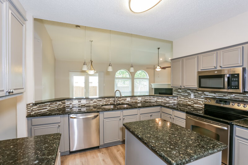 3,220/Mo, 508 Blueberry Hill Ln Mansfield, TX 76063 Kitchen View 2