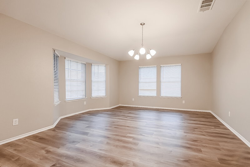2,500/Mo, 2106 Aster Trl Forney, TX 75126 Dining Room View
