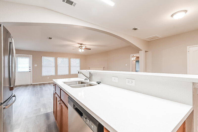 2,500/Mo, 2106 Aster Trl Forney, TX 75126 Kitchen View 2
