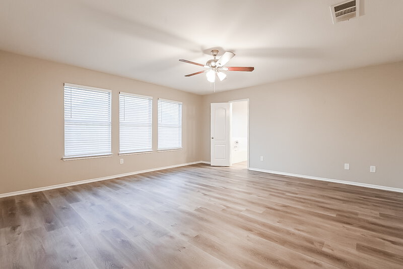 2,500/Mo, 2106 Aster Trl Forney, TX 75126 Main Bedroom View