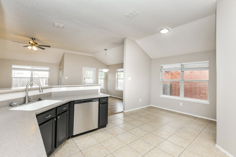 2,140/Mo, 10813 Briaroaks Dr Fort Worth, TX 76140 Misc View 7