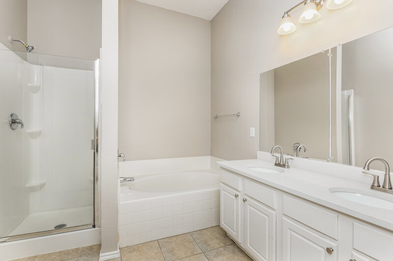 2,140/Mo, 10813 Briaroaks Dr Fort Worth, TX 76140 Misc View 10