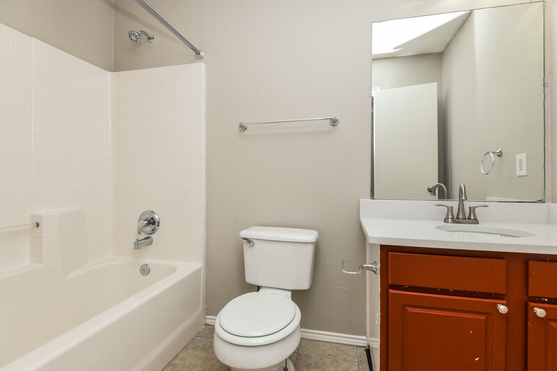 2,140/Mo, 10813 Briaroaks Dr Fort Worth, TX 76140 Misc View 16